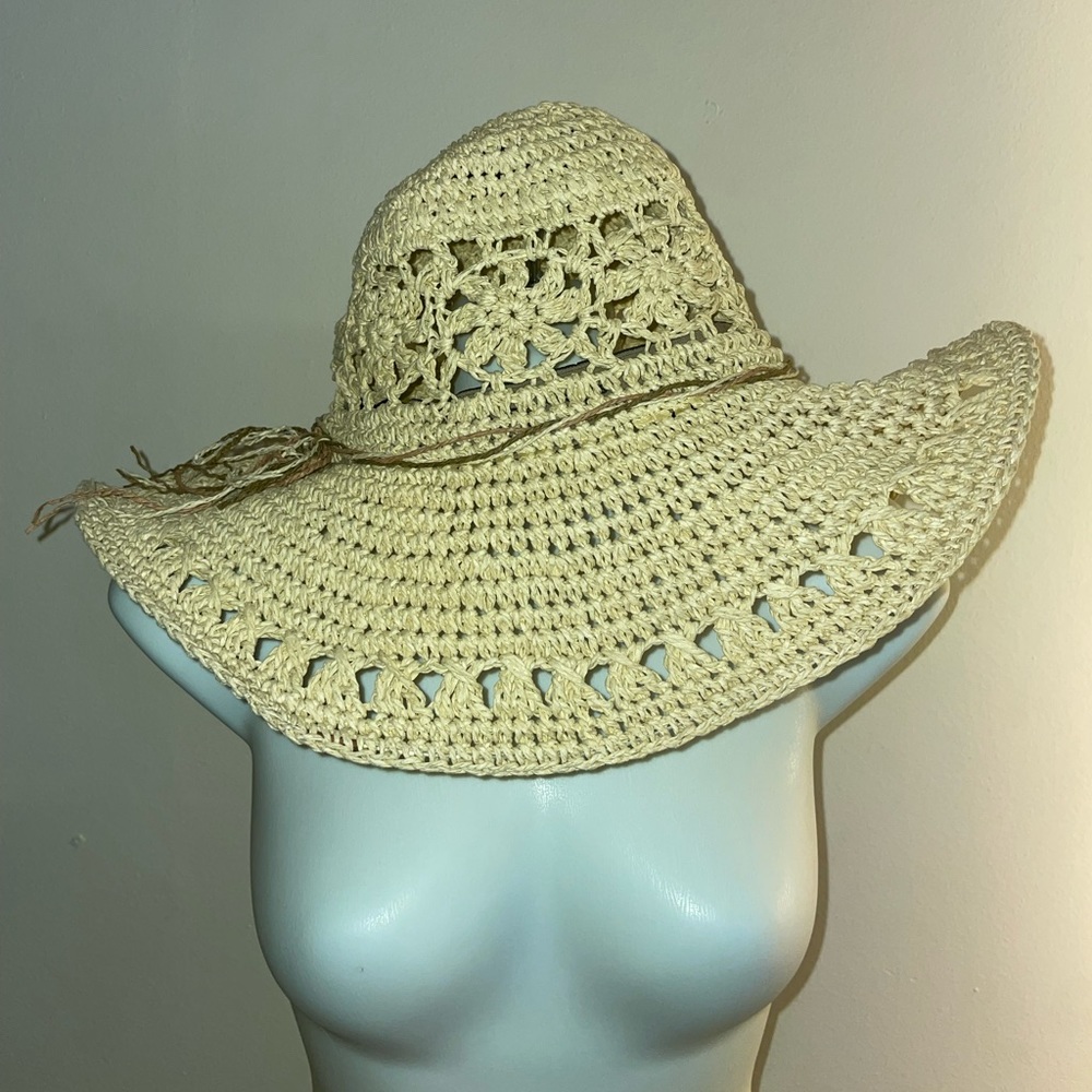 Peter Grimm True Character woven beach hat